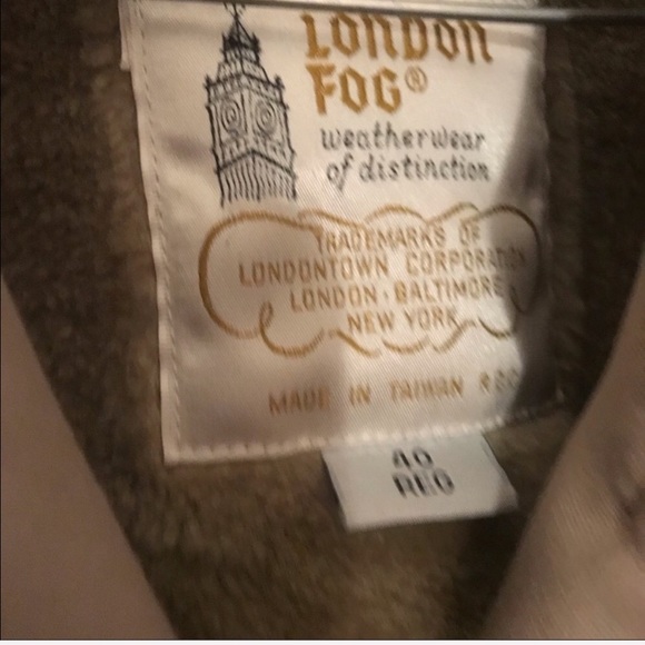 London Fog tan trench coat 40R - Picture 3 of 6